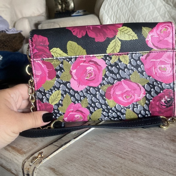 Betsy Johnson purse - Picture 2 of 4